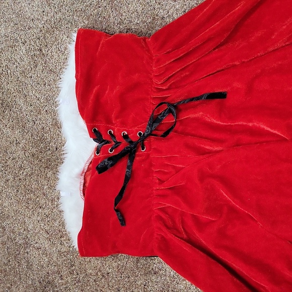 Santa Dress - Picture 4 of 4